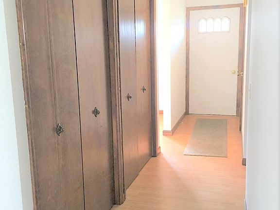 4th image of 2616 Chapel Dr W