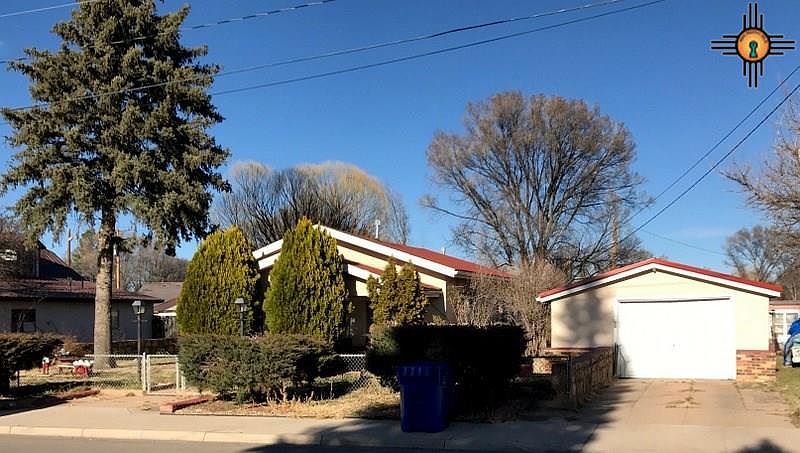 1st image of 2106 N Gonzales St