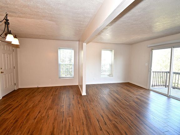 3rd image of 2408 Mirahill Dr APT D