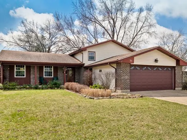 71 Faringdon Dr, Crystal Lake, IL 60014