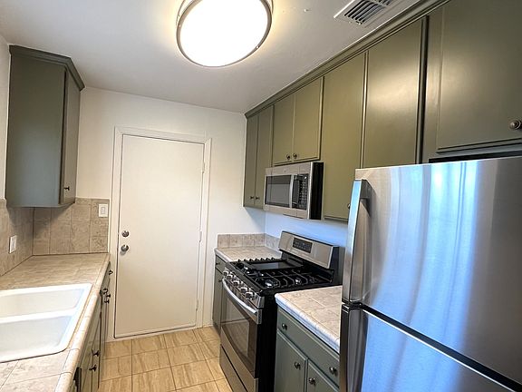 5th image of 4119 56th St