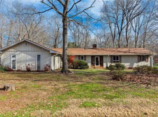 3815 Creekview Dr, Trinity, NC 27370