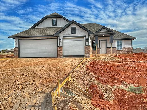 2nd image of 2768 Sherwood Ct