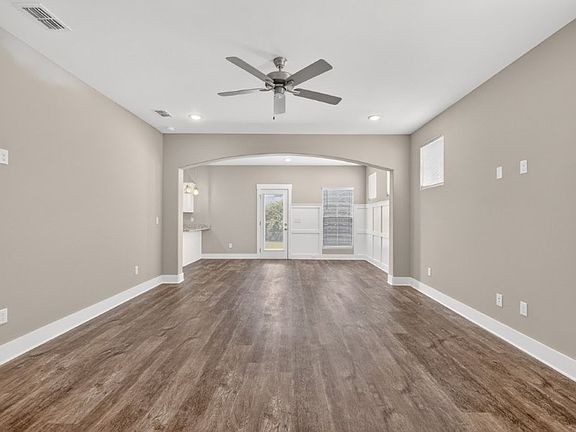 2nd image of 2218 Welltown Ln