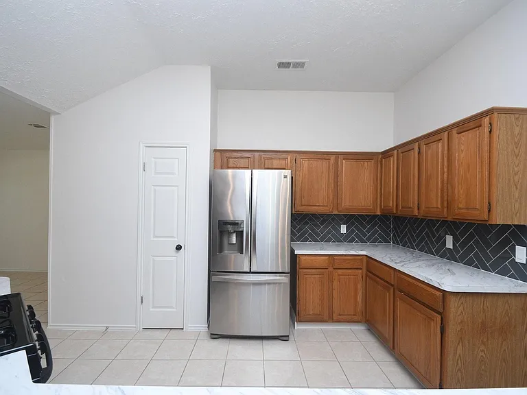 2303 Old Dixie Dr — Photo 14