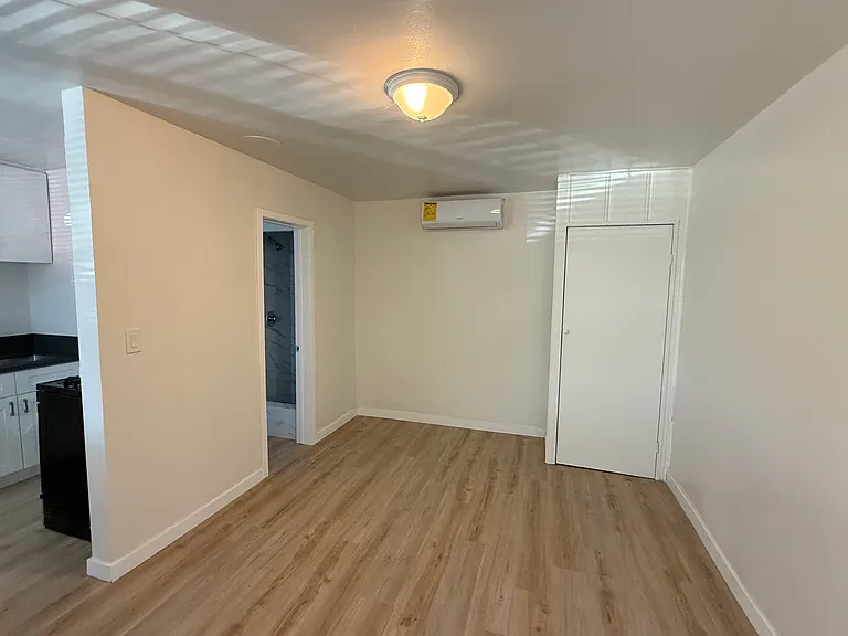 44805 Trevor Ave #44805 — Photo 4