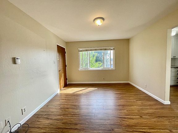 2nd image of 321 Kuehnis Dr