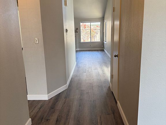 3rd image of 7408 N Woodrow Ave