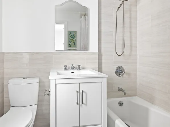 200 East 57th Street image 7 of 7