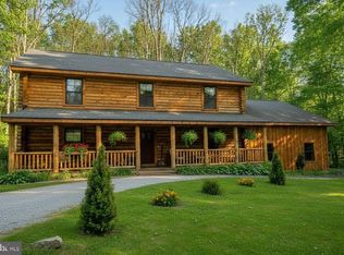 62 Whispering Pines Ln, Oakland, MD 21550