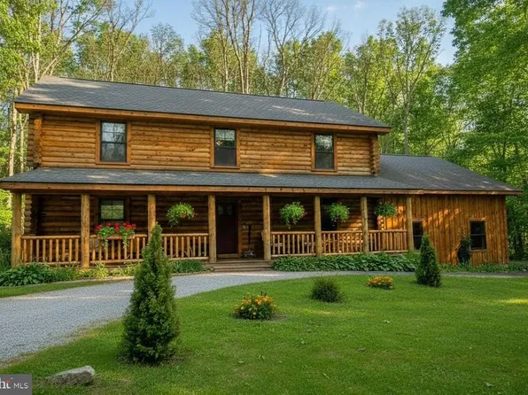 62 Whispering Pines Ln, Oakland, MD 21550