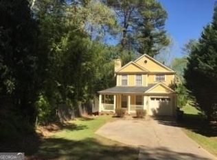 765 Mountain View Dr, Stone Mountain, GA