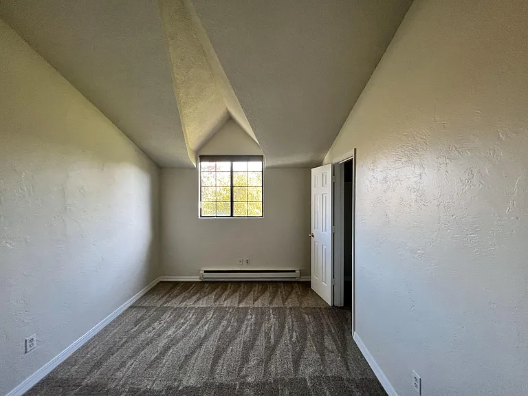 495 Chestnut St #6 — Photo 10