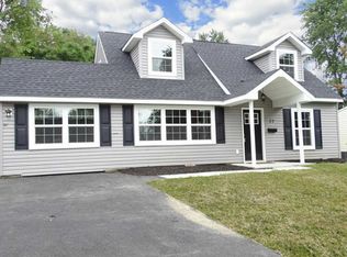 22 Indian Crk, Levittown, PA 19057