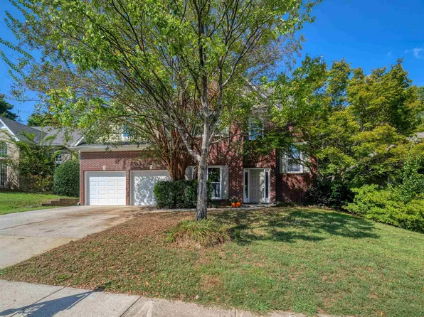 2421 Mountain Dr, Hoover, AL 35226