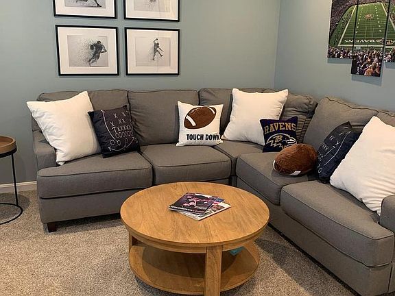 4th image of 373 Tumblers Way #34