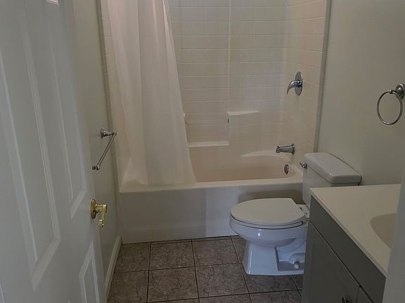 4th image of 166 Eleu Pl #1