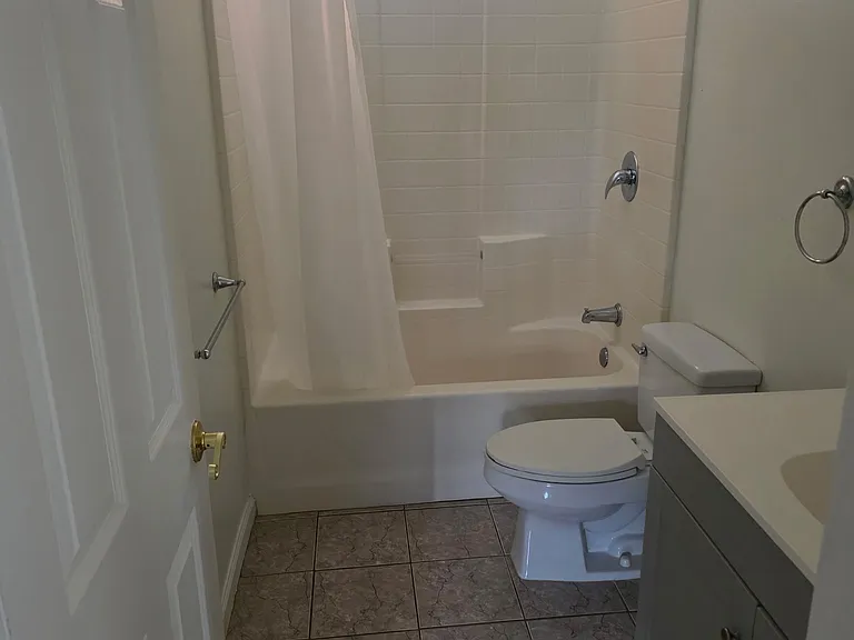 166 Eleu Pl #1 — Photo 4