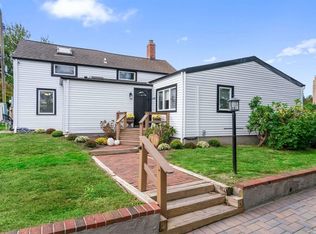 5 Meadow Pl, Northport, NY 11768