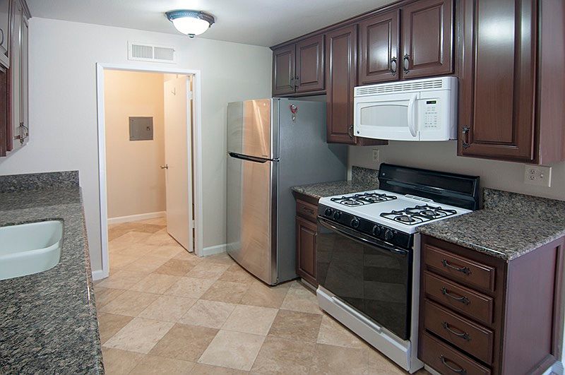 Kitchen 1