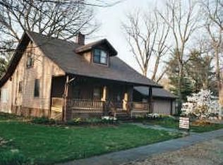 206 4th St, Monticello, IL