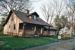 206 4th St photo 1