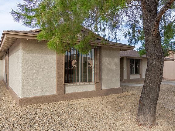 3rd image of 2542 W Vereda De La Manana