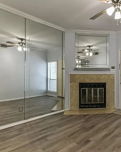921 Marine Dr Photo 1
