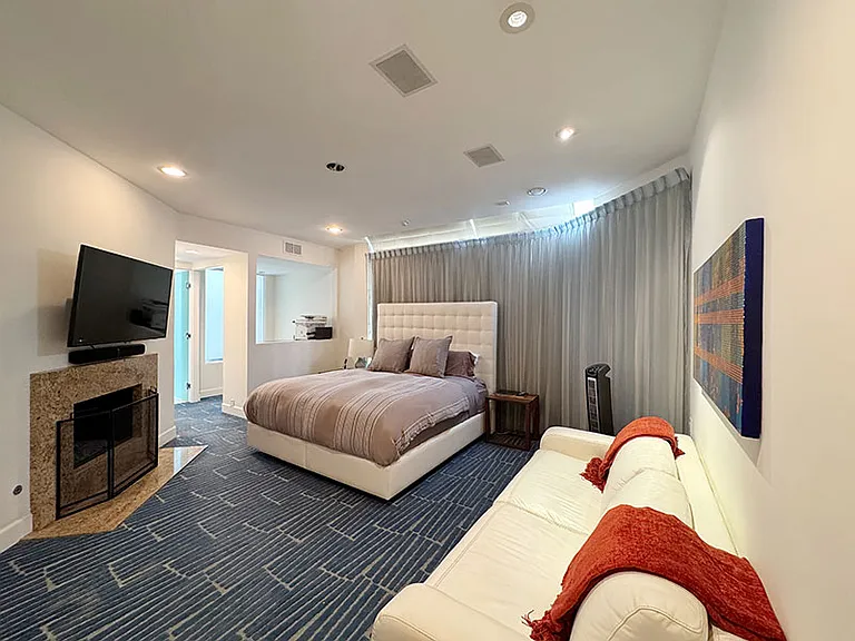 3509 Ocean Front Walk — Photo 19