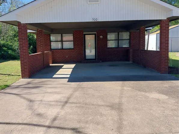 300 W Rollins St, Catoosa, OK 74015