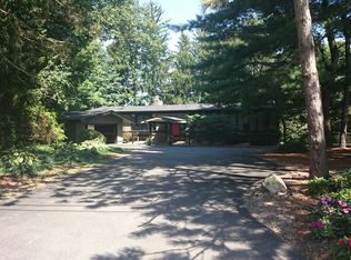 33 Cutler Ln, Brookline, MA 02467