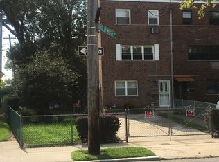501 Hollywood Ave, Bronx, NY 10465