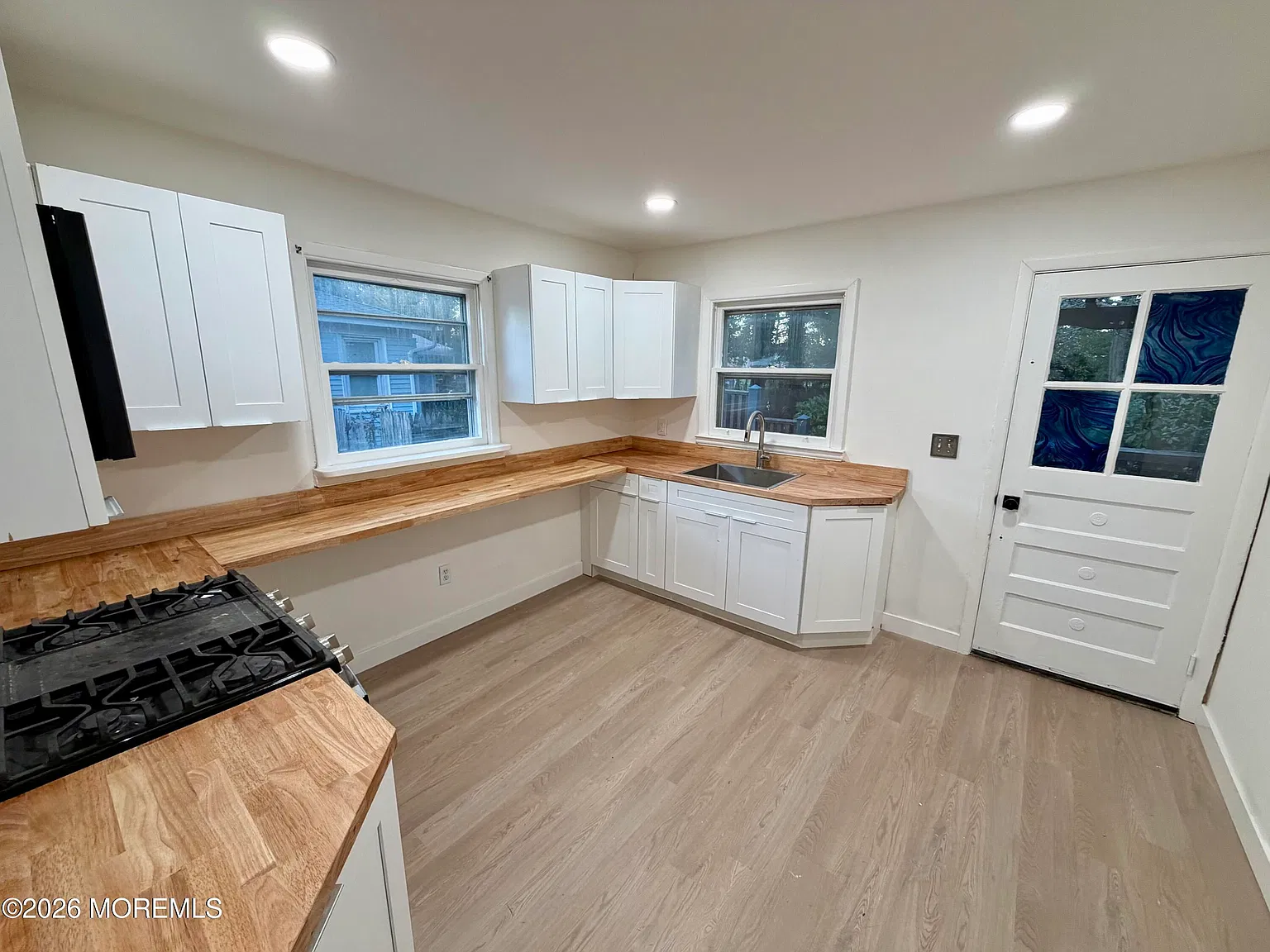 4 bed, 1228 sqft, $3,600 — Photo 4