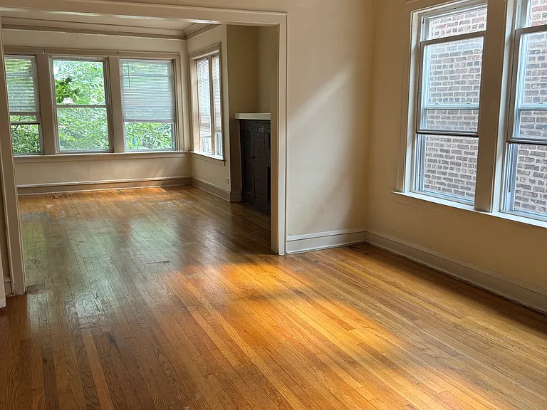 717 E 91st St #2 — Photo 9