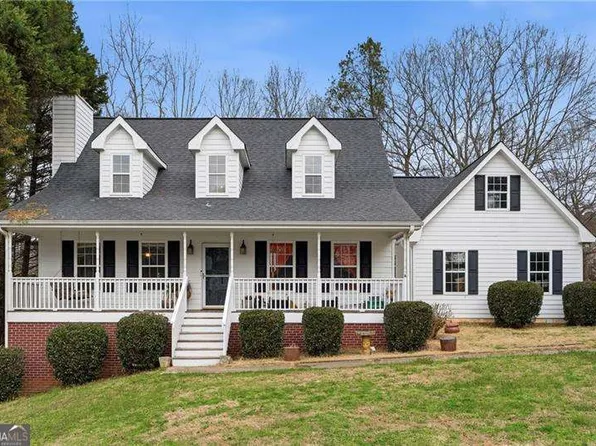 403 Ryan Cir, Winder, GA 30680