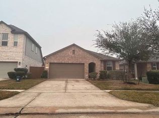 2113 Sand Lily Dr, La Marque, TX 77568