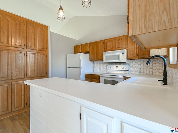 5th image of 1531 W Lake Ct