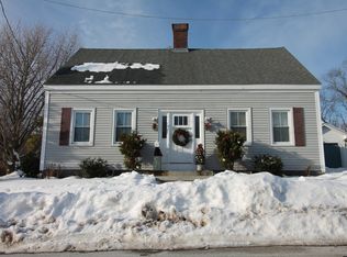 12 Hill St, Saco, ME 04072
