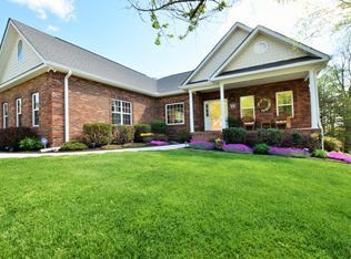 8126 Campbells Point Rd, Corryton, TN 37721