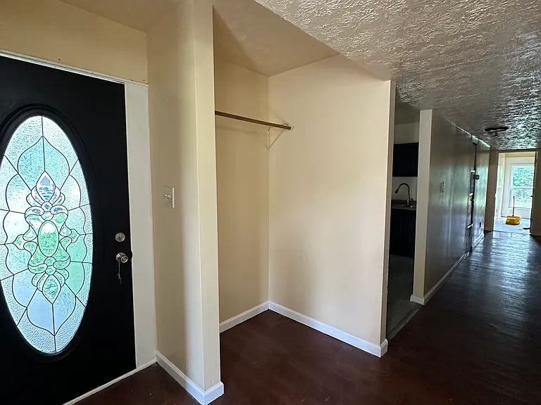 2221 Silver Maple Ct — Photo 2
