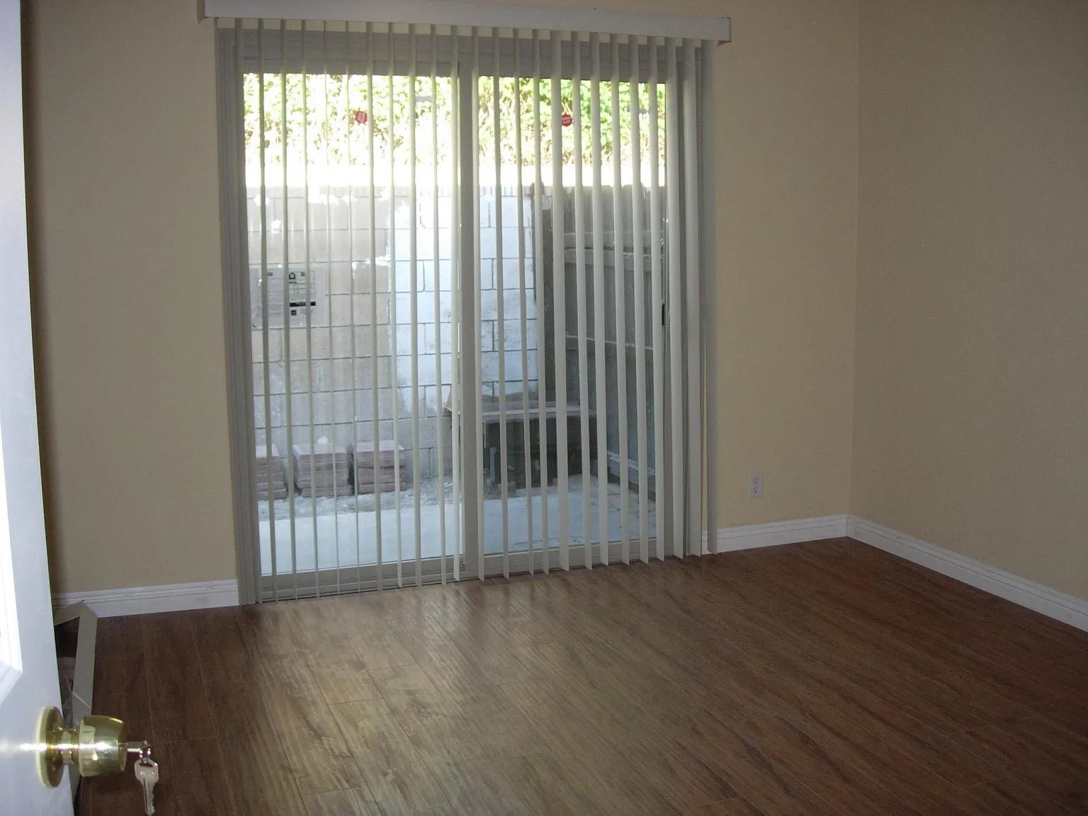 8181 Whitaker St — Photo 4