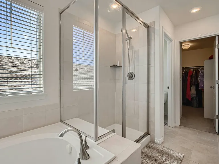 14832 Munich Ave — Photo 29
