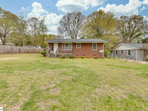 49 Tuskegee Ave, Greenville, SC 29607