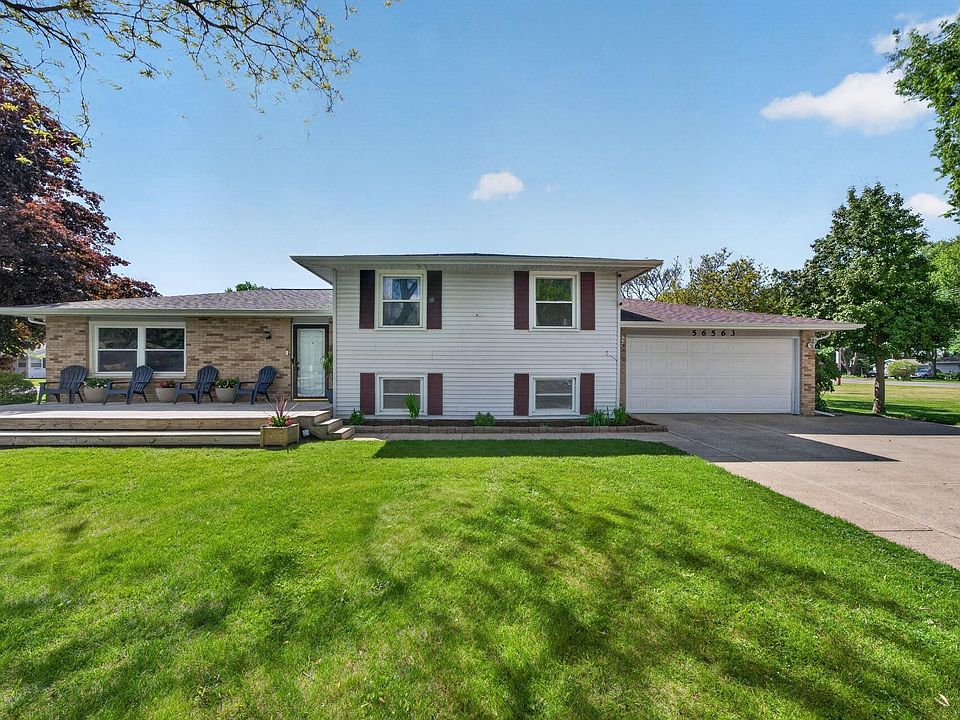 1st image of 56563 Pinecrest Dr