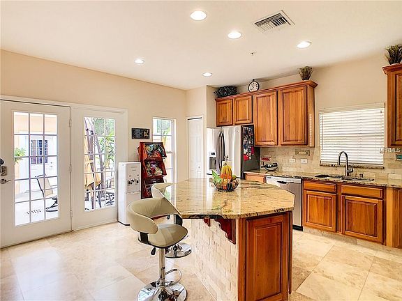 5th image of 9678 Cypress Pine St