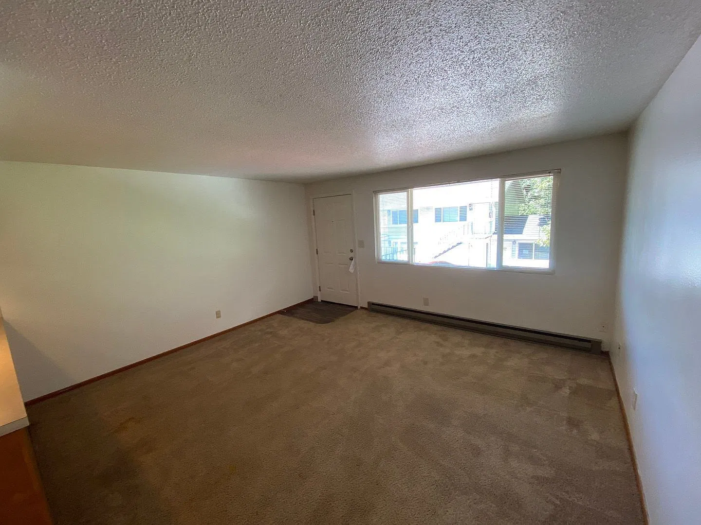 1 bed, 1.0 bath, 600 sqft, $1,150 — Photo 3