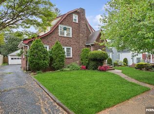 494 Martense Ave, Teaneck, NJ 07666