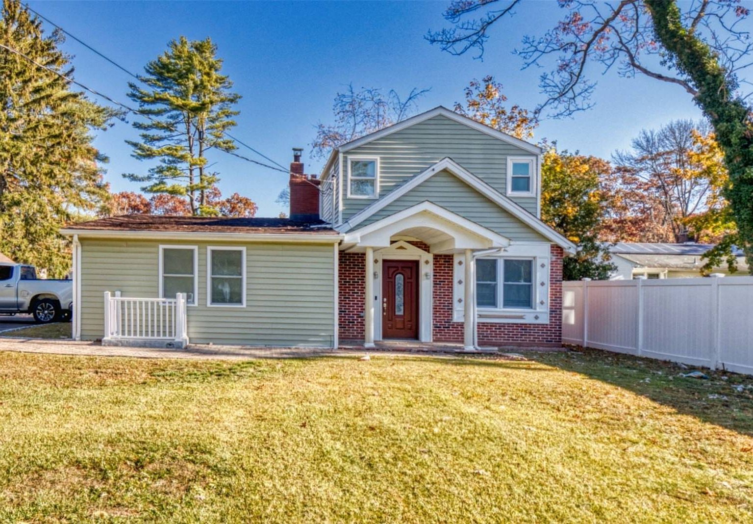 631 Mount Avenue, West Babylon, NY 11704 Zillow