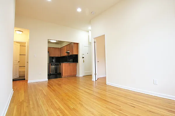 Rented by JK Dansar Corp | media 3