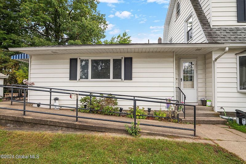 5th image of 701 Hudson Avenue